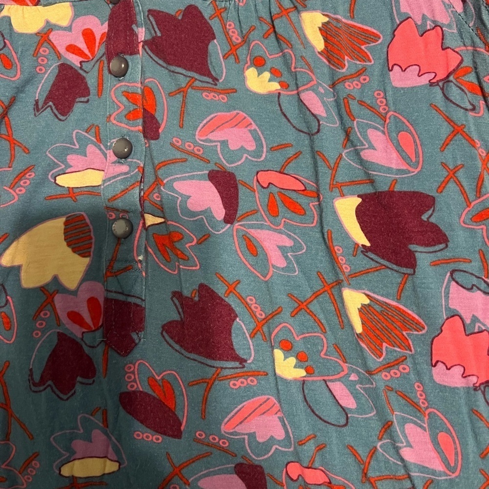 Alt color Marc Jacobs top ASO Summer Roberts on the OC - Picture 4 of 11